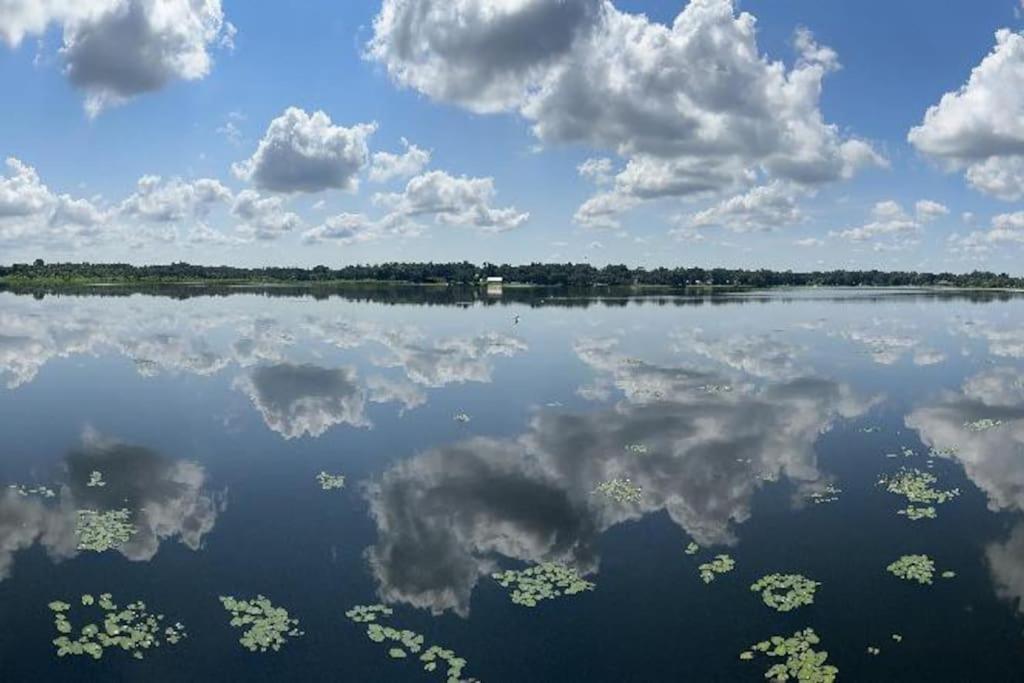 Lake Valrico'S Camelot Court With Heated Pool & Access To Private Lake Eksteriør bilde